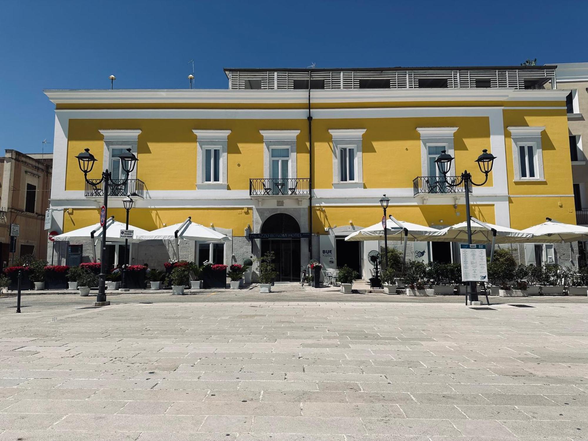 Hôtel Palazzo Bonomi à Bisceglie Extérieur photo