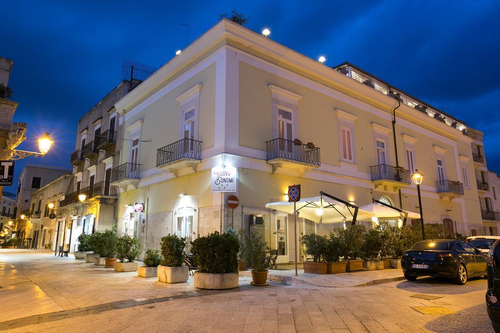 Hôtel Palazzo Bonomi à Bisceglie Extérieur photo